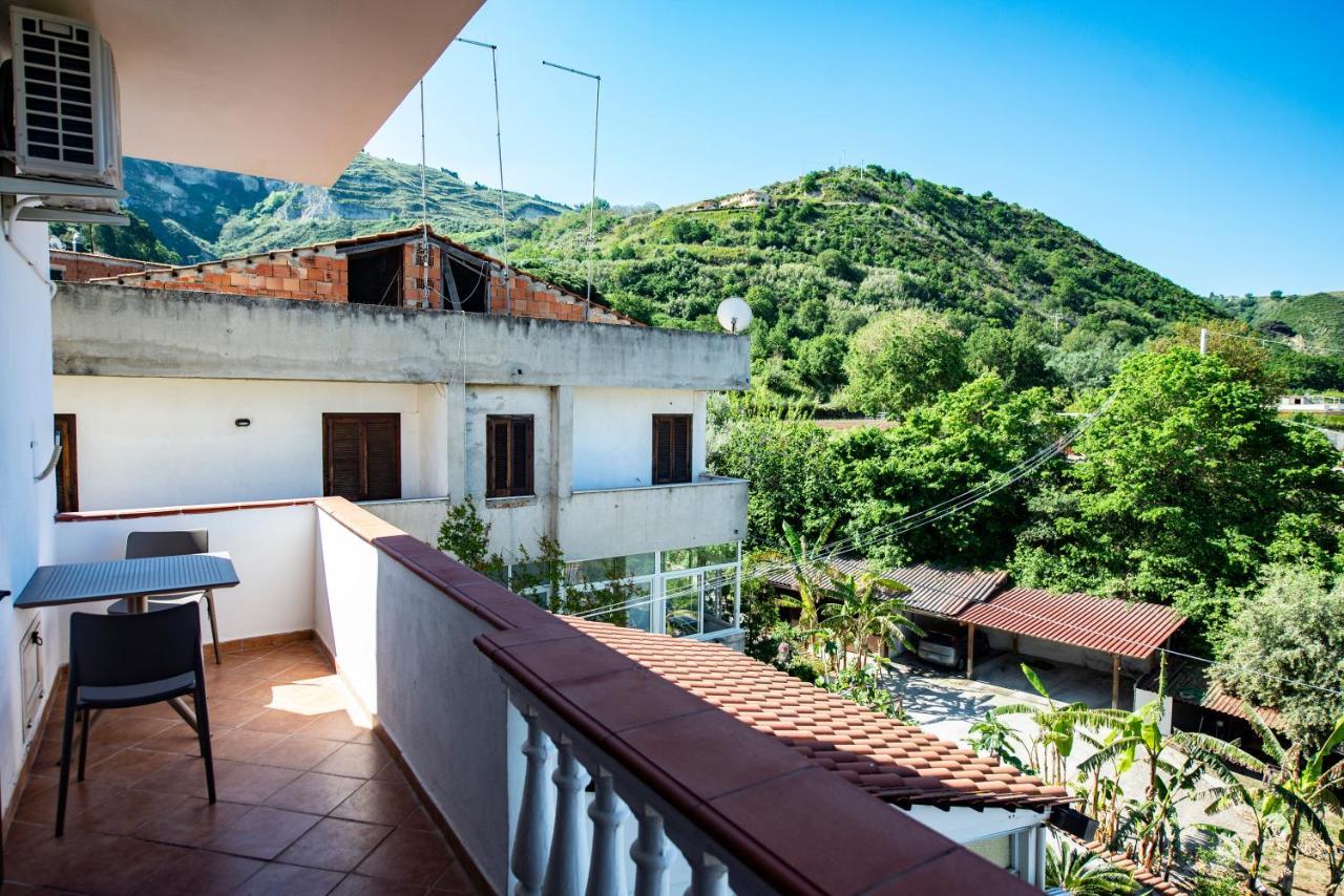 B&B Esterita Parghelia Exterior foto